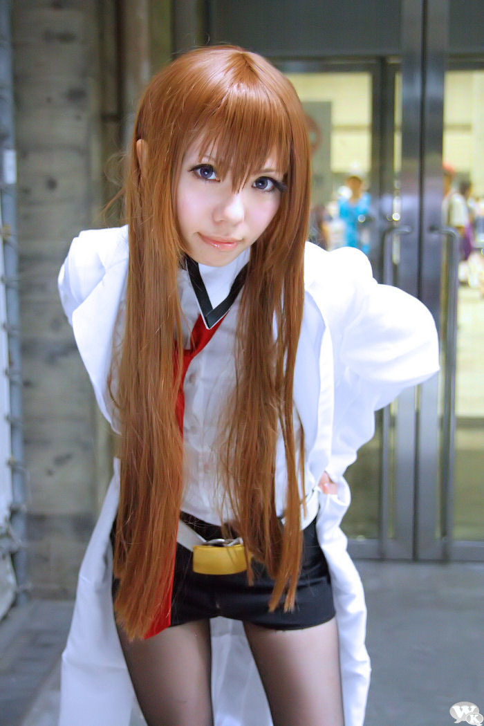 Makise_kurisu-Hayase_ami-13.jpg