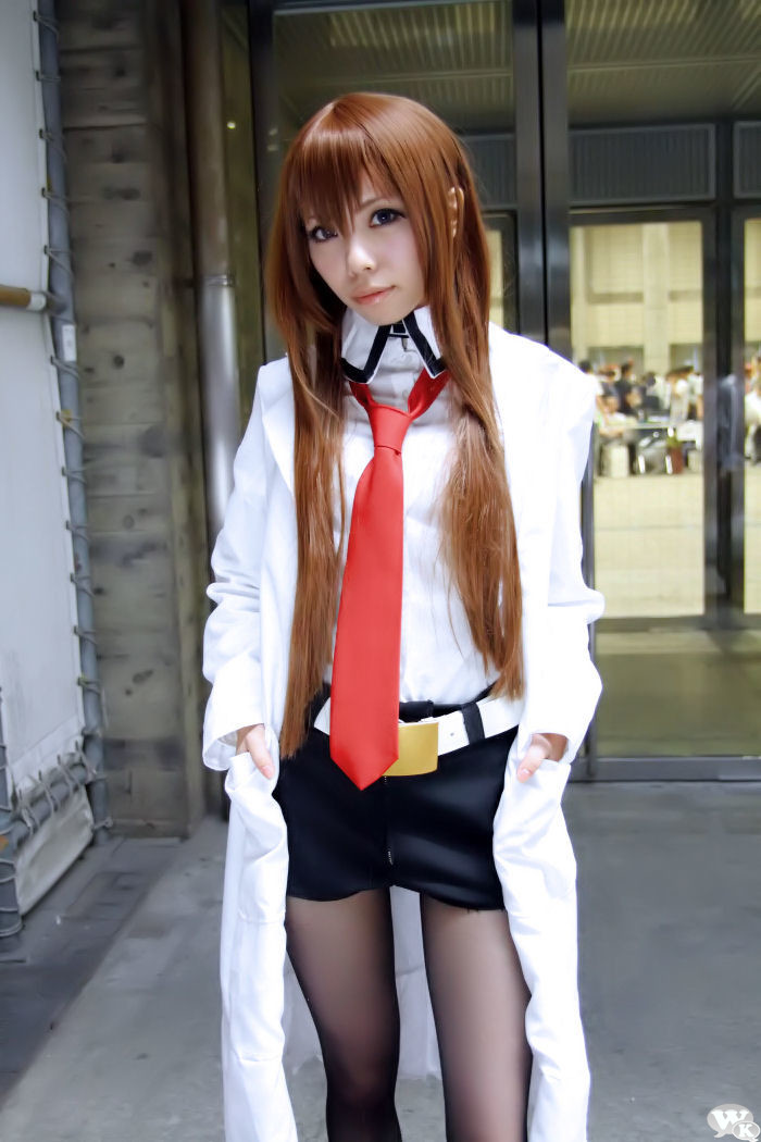 Makise_kurisu-Hayase_ami-12.jpg