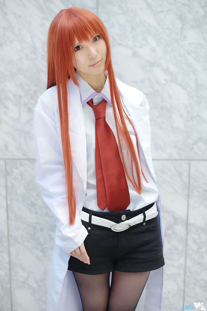 Makise_kurisu-Hayase_ami-16.jpg