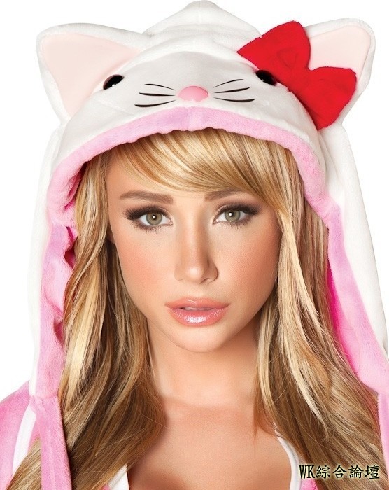 sara-underwood-cosplay-anime-556x700.jpg