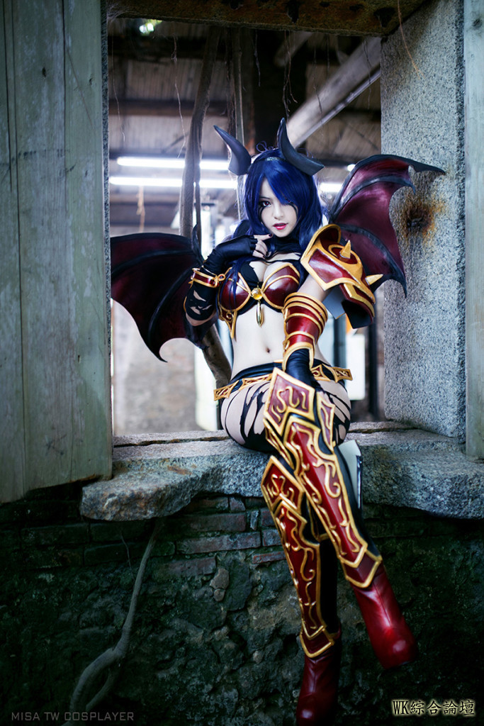 queen-of-pain-dota-2-cosplay-683x1024.jpg