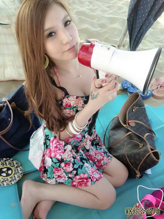 BE95333254.jpg