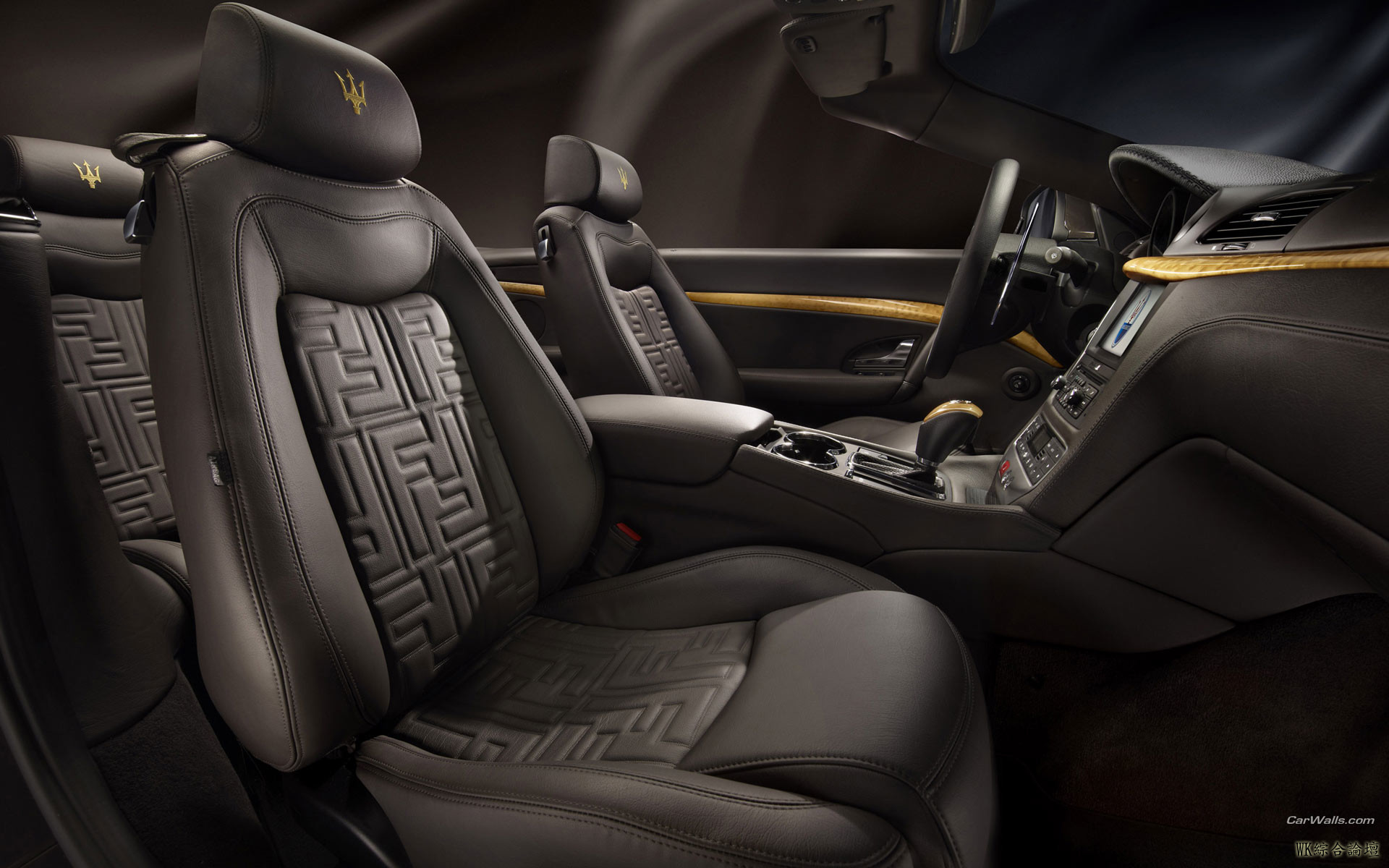 Maserati_grancabrio_fedi_149_1920x1200.jpg