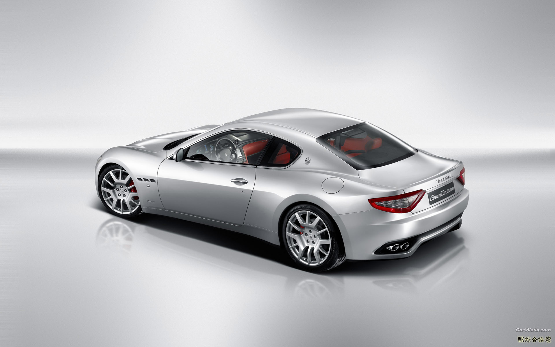 Maserati_GranTurismo_72_1920x1200.jpg