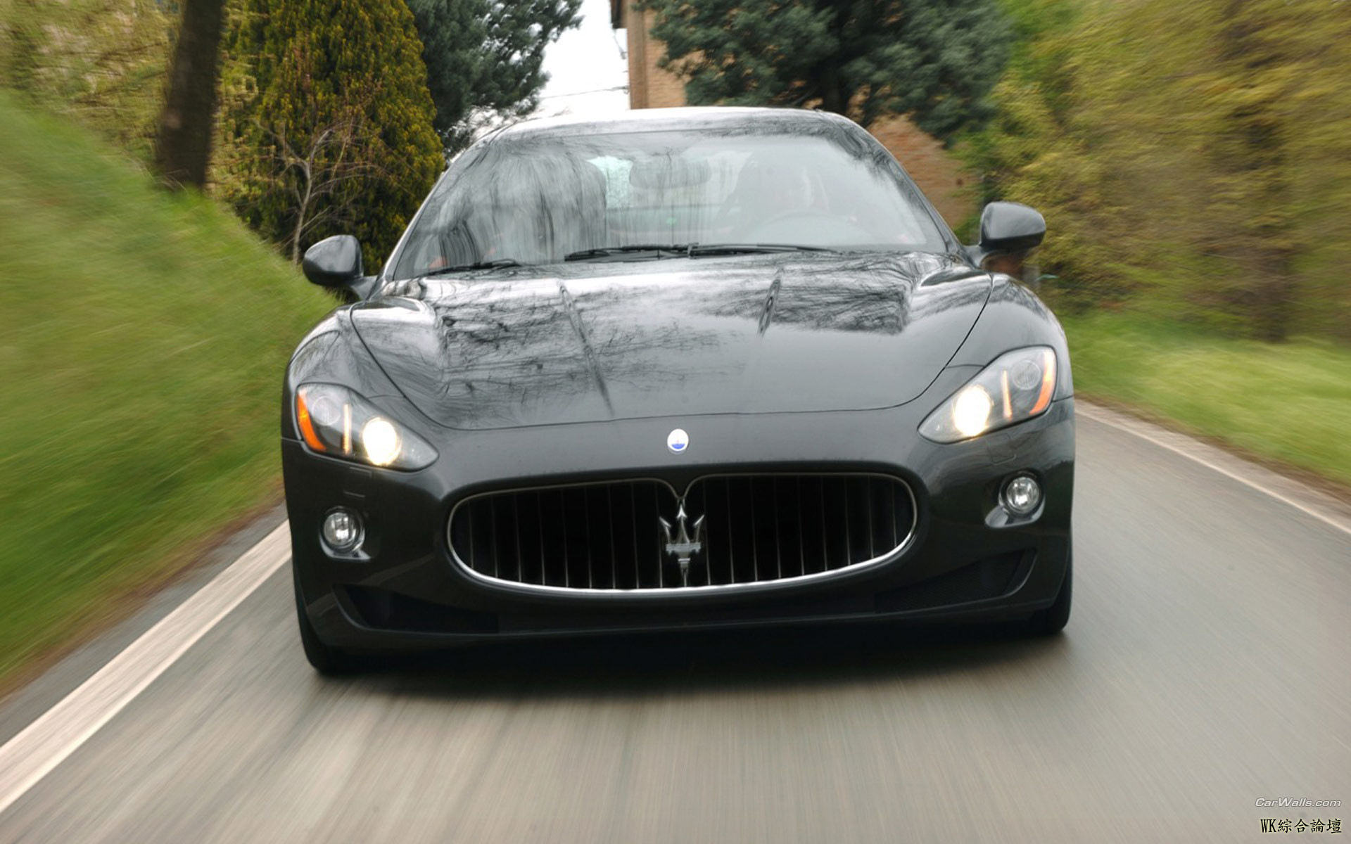 Maserati_GranTurismo_87_1920x1200.jpg