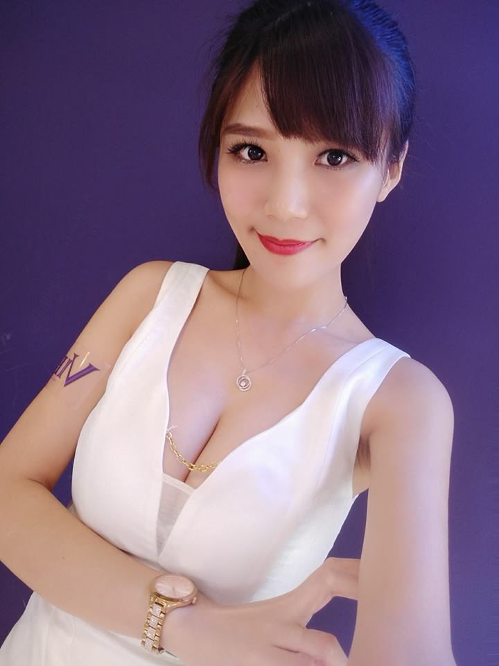 F4234920705.jpg