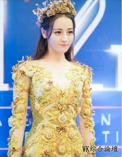 迪丽热巴金鹰女神现身惊艳全场，杨紫深夜发微博醋意十足！-1.jpeg