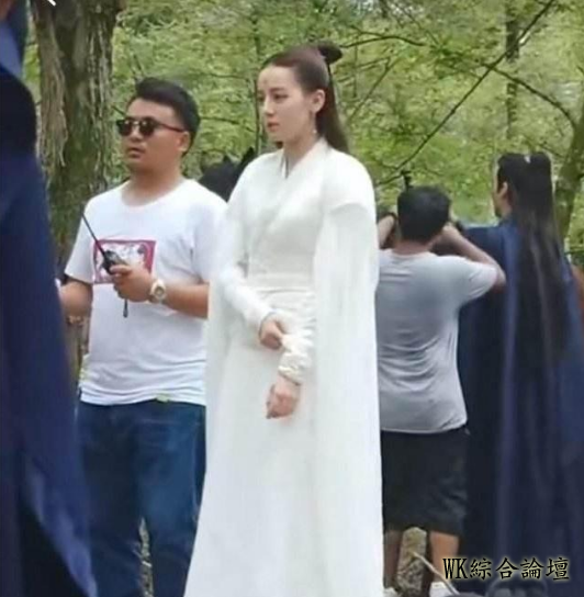 迪丽热巴新版凤九造型出炉，跟原版相比仙气全无，网友吐槽太丑！-4.png