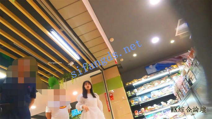131458obk2h8gjz2gi5hk5.jpg